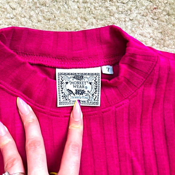 Monkey Wear magenta sweater size 7 - Picture 4 of 4